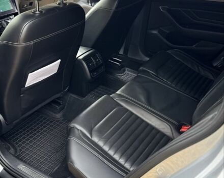 Серый Фольксваген Пассат Вариант, объемом двигателя 2 л и пробегом 280 тыс. км за 22400 $, фото 7 на Automoto.ua