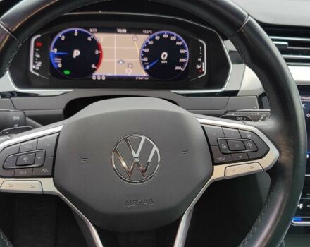 Сірий Фольксваген Пассат Варіант, об'ємом двигуна 2 л та пробігом 215 тис. км за 20500 $, фото 2 на Automoto.ua