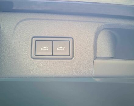 Сірий Фольксваген Пассат Варіант, об'ємом двигуна 2 л та пробігом 215 тис. км за 20500 $, фото 12 на Automoto.ua