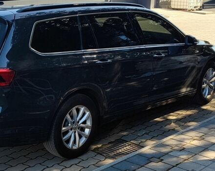 Сірий Фольксваген Пассат Варіант, об'ємом двигуна 2 л та пробігом 201 тис. км за 18000 $, фото 1 на Automoto.ua