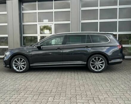 Фольксваген Пассат Вариант 2023 в Киеве на Automoto.ua Серый Фольксваген Пассат Вариант, объемом двигателя 2 л и пробегом 19 тыс. км за 5100 $, фото 2 на Automoto.ua