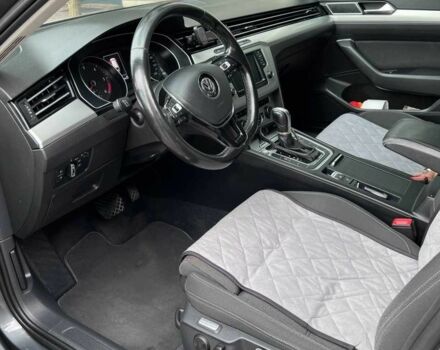 Сірий Фольксваген Пассат Варіант, об'ємом двигуна 2 л та пробігом 230 тис. км за 14700 $, фото 2 на Automoto.ua