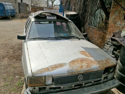 Серый Фольксваген Пассат Вариант, объемом двигателя 0 л и пробегом 300 тыс. км за 407 $, фото 1 на Automoto.ua