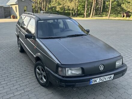 Фольксваген Пассат Вариант 1989 в Ровно на Automoto.ua Серый Фольксваген Пассат Вариант, объемом двигателя 1.8 л и пробегом 230 тыс. км за 1400 $, фото 1 на Automoto.ua
