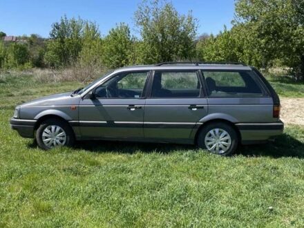 Фольксваген Пассат Вариант 1990 в Новоархангельске на Automoto.ua Серый Фольксваген Пассат Вариант, объемом двигателя 1.6 л и пробегом 10 тыс. км за 1650 $, фото 1 на Automoto.ua