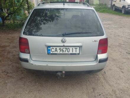 Фольксваген Пассат Вариант 1998 в Смеле на Automoto.ua Серый Фольксваген Пассат Вариант, объемом двигателя 1.9 л и пробегом 300 тыс. км за 3600 $, фото 1 на Automoto.ua
