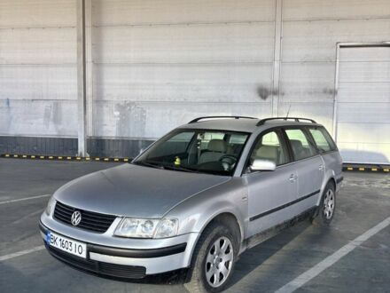 Фольксваген Пассат Варіант 2000 у Рівному на Automoto.ua Сірий Фольксваген Пассат Варіант, об'ємом двигуна 1.9 л та пробігом 400 тис. км за 2300 $, фото 1 на Automoto.ua