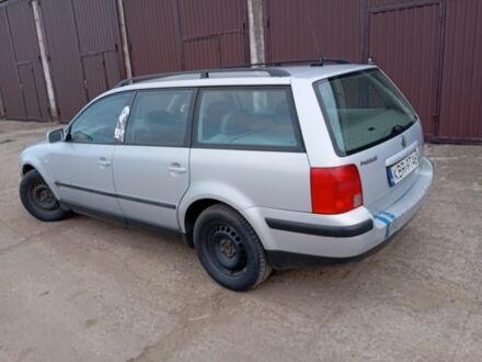 Серый Фольксваген Пассат Вариант, объемом двигателя 0 л и пробегом 400 тыс. км за 1500 $, фото 1 на Automoto.ua