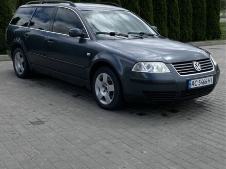 Серый Фольксваген Пассат Вариант, объемом двигателя 1.6 л и пробегом 320 тыс. км за 3200 $, фото 1 на Automoto.ua