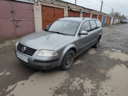 Серый Фольксваген Пассат Вариант, объемом двигателя 1.9 л и пробегом 350 тыс. км за 3900 $, фото 1 на Automoto.ua