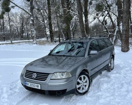 Серый Фольксваген Пассат Вариант, объемом двигателя 1.9 л и пробегом 299 тыс. км за 3950 $, фото 1 на Automoto.ua