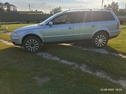 Серый Фольксваген Пассат Вариант, объемом двигателя 2.8 л и пробегом 370 тыс. км за 3700 $, фото 1 на Automoto.ua