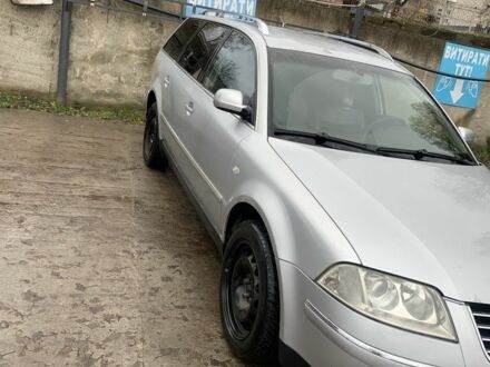 Серый Фольксваген Пассат Вариант, объемом двигателя 2.5 л и пробегом 389 тыс. км за 3000 $, фото 1 на Automoto.ua