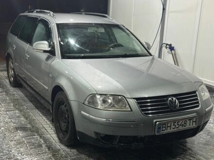 Серый Фольксваген Пассат Вариант, объемом двигателя 2.5 л и пробегом 370 тыс. км за 3850 $, фото 1 на Automoto.ua