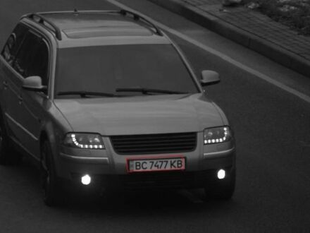 Сірий Фольксваген Пассат Варіант, об'ємом двигуна 1.9 л та пробігом 600 тис. км за 5200 $, фото 1 на Automoto.ua