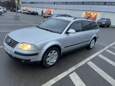 Серый Фольксваген Пассат Вариант, объемом двигателя 1.9 л и пробегом 330 тыс. км за 2500 $, фото 1 на Automoto.ua
