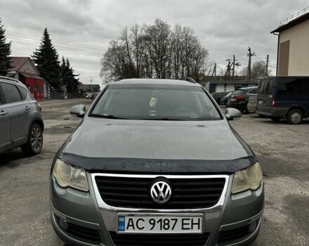 Сірий Фольксваген Пассат Варіант, об'ємом двигуна 2 л та пробігом 345 тис. км за 6000 $, фото 1 на Automoto.ua