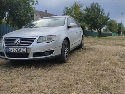 Фольксваген Пассат Вариант 2005 в Херсоне на Automoto.ua Серый Фольксваген Пассат Вариант, объемом двигателя 2 л и пробегом 487 тыс. км за 5800 $, фото 1 на Automoto.ua