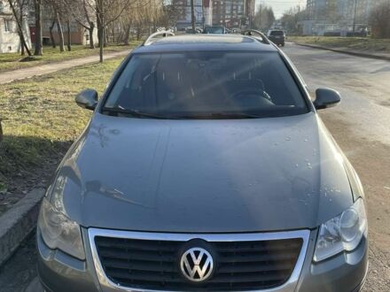 Фольксваген Пассат Вариант 2006 в Хмельницком на Automoto.ua Серый Фольксваген Пассат Вариант, объемом двигателя 2 л и пробегом 399 тыс. км за 5100 $, фото 1 на Automoto.ua