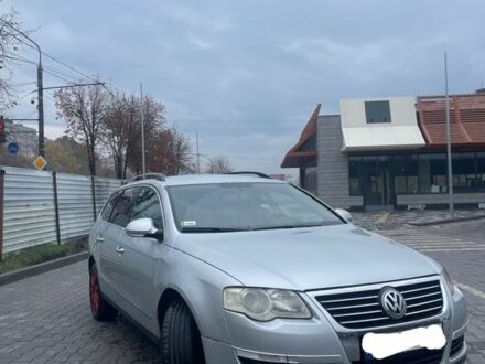 Фольксваген Пассат Варіант 2006 у Кривому Розі на Automoto.ua Сірий Фольксваген Пассат Варіант, об'ємом двигуна 1.9 л та пробігом 408 тис. км за 2650 $, фото 1 на Automoto.ua