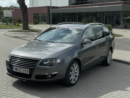 Фольксваген Пассат Варіант 2006 у Миколаєві на Automoto.ua Сірий Фольксваген Пассат Варіант, об'ємом двигуна 2 л та пробігом 255 тис. км за 1800 $, фото 1 на Automoto.ua