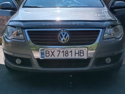 Фольксваген Пассат Варіант 2006 у Новорад-Волынском на Automoto.ua Сірий Фольксваген Пассат Варіант, об'ємом двигуна 2 л та пробігом 211 тис. км за 5700 $, фото 1 на Automoto.ua