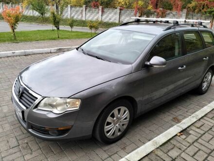 Фольксваген Пассат Вариант 2006 в Ровно на Automoto.ua Серый Фольксваген Пассат Вариант, объемом двигателя 2 л и пробегом 289 тыс. км за 6700 $, фото 1 на Automoto.ua