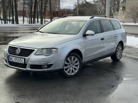 Серый Фольксваген Пассат Вариант, объемом двигателя 2 л и пробегом 296 тыс. км за 2800 $, фото 1 на Automoto.ua