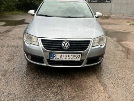 Фольксваген Пассат Варіант 2007 у Києві на Automoto.ua Сірий Фольксваген Пассат Варіант, об'ємом двигуна 2 л та пробігом 300 тис. км за 2850 $, фото 1 на Automoto.ua