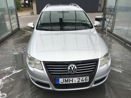 Фольксваген Пассат Варіант 2007 у Житомирі на Automoto.ua Сірий Фольксваген Пассат Варіант, об'ємом двигуна 0 л та пробігом 367 тис. км за 3000 $, фото 1 на Automoto.ua