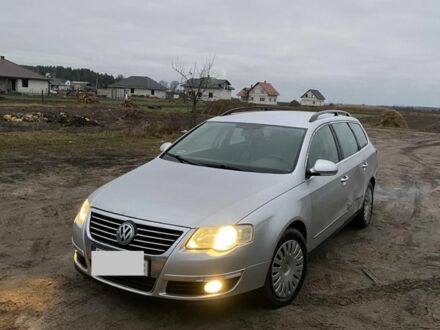 Сірий Фольксваген Пассат Варіант, об'ємом двигуна 2 л та пробігом 300 тис. км за 1650 $, фото 1 на Automoto.ua