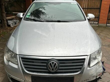 Серый Фольксваген Пассат Вариант, объемом двигателя 1.6 л и пробегом 225 тыс. км за 3500 $, фото 1 на Automoto.ua