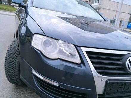 Фольксваген Пассат Вариант 2008 в Полтаве на Automoto.ua Серый Фольксваген Пассат Вариант, объемом двигателя 2 л и пробегом 185 тыс. км за 6400 $, фото 1 на Automoto.ua