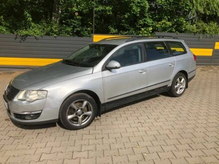 Сірий Фольксваген Пассат Варіант, об'ємом двигуна 2 л та пробігом 310 тис. км за 4500 $, фото 1 на Automoto.ua