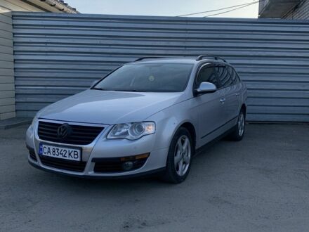 Фольксваген Пассат Варіант 2010 у Умани на Automoto.ua Сірий Фольксваген Пассат Варіант, об'ємом двигуна 2 л та пробігом 430 тис. км за 5900 $, фото 1 на Automoto.ua