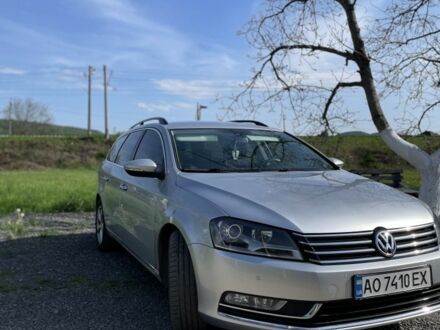 Фольксваген Пассат Вариант 2011 в Ужгороде на Automoto.ua Серый Фольксваген Пассат Вариант, объемом двигателя 1.6 л и пробегом 275 тыс. км за 8500 $, фото 1 на Automoto.ua