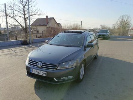 Фольксваген Пассат Вариант 2012 в Борисполе на Automoto.ua Серый Фольксваген Пассат Вариант, объемом двигателя 2 л и пробегом 240 тыс. км за 10700 $, фото 1 на Automoto.ua