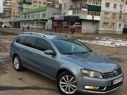 Фольксваген Пассат Варіант 2013 у Шостке на Automoto.ua Сірий Фольксваген Пассат Варіант, об'ємом двигуна 2 л та пробігом 345 тис. км за 11700 $, фото 1 на Automoto.ua