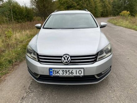 Фольксваген Пассат Вариант 2013 в Дубровице на Automoto.ua Серый Фольксваген Пассат Вариант, объемом двигателя 2 л и пробегом 307 тыс. км за 10500 $, фото 1 на Automoto.ua