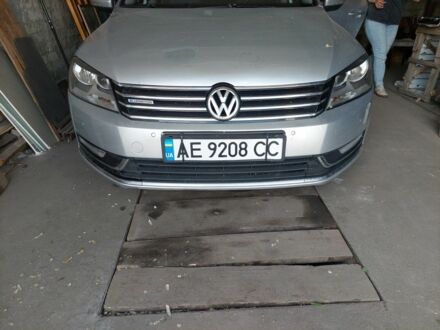Фольксваген Пассат Вариант 2013 в Павлограде на Automoto.ua Серый Фольксваген Пассат Вариант, объемом двигателя 1.6 л и пробегом 340 тыс. км за 9500 $, фото 1 на Automoto.ua