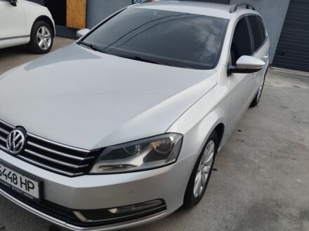 Фольксваген Пассат Варіант 2013 у Вінниці на Automoto.ua Сірий Фольксваген Пассат Варіант, об'ємом двигуна 2 л та пробігом 320 тис. км за 10500 $, фото 1 на Automoto.ua