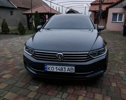 Серый Фольксваген Пассат Вариант, объемом двигателя 1.6 л и пробегом 251 тыс. км за 12800 $, фото 1 на Automoto.ua