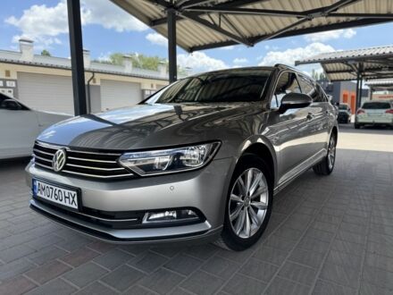 Фольксваген Пассат Варіант 2015 у Житомирі на Automoto.ua Сірий Фольксваген Пассат Варіант, об'ємом двигуна 1.6 л та пробігом 325 тис. км за 9500 $, фото 1 на Automoto.ua