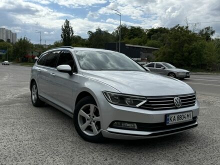 Фольксваген Пассат Вариант 2016 в Киеве на Automoto.ua Серый Фольксваген Пассат Вариант, объемом двигателя 2 л и пробегом 241 тыс. км за 15400 $, фото 1 на Automoto.ua