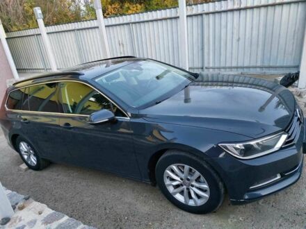 Серый Фольксваген Пассат Вариант, объемом двигателя 1.6 л и пробегом 243 тыс. км за 15600 $, фото 1 на Automoto.ua