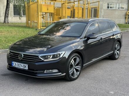 Фольксваген Пассат Вариант 2018 в Черкассах на Automoto.ua Серый Фольксваген Пассат Вариант, объемом двигателя 2 л и пробегом 243 тыс. км за 18500 $, фото 1 на Automoto.ua
