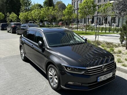 Фольксваген Пассат Вариант 2018 в Львове на Automoto.ua Серый Фольксваген Пассат Вариант, объемом двигателя 2 л и пробегом 223 тыс. км за 19300 $, фото 1 на Automoto.ua