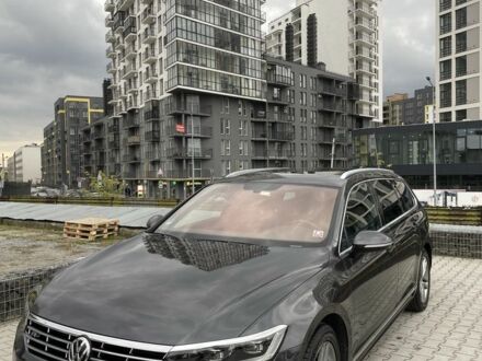 Серый Фольксваген Пассат Вариант, объемом двигателя 2 л и пробегом 239 тыс. км за 19300 $, фото 1 на Automoto.ua