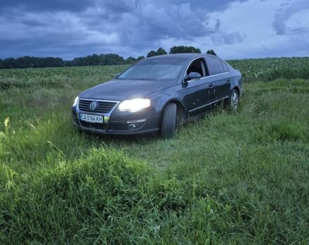 Синій Фольксваген Пассат Варіант, об'ємом двигуна 2 л та пробігом 296 тис. км за 7500 $, фото 5 на Automoto.ua