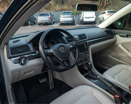 Синий Фольксваген Пассат Вариант, объемом двигателя 2 л и пробегом 98 тыс. км за 17999 $, фото 4 на Automoto.ua